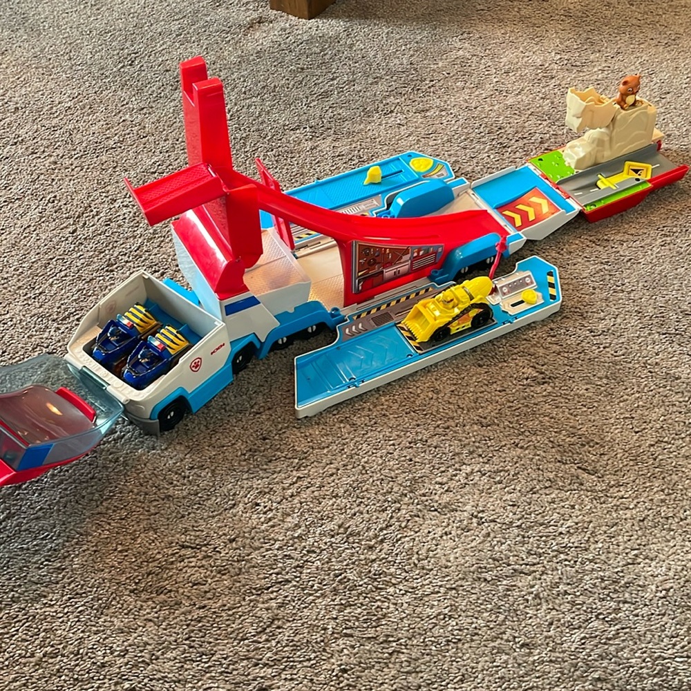 Paw patrol toy launch n haul metal car set